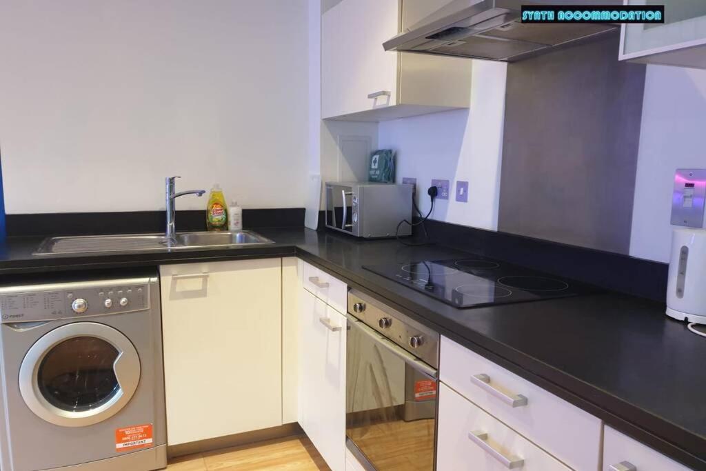 80S Retro 1Bed Studio Serviced Apartment Canary Wharf Perfect For Solo & Couple Travellers Londyn Zewnętrze zdjęcie